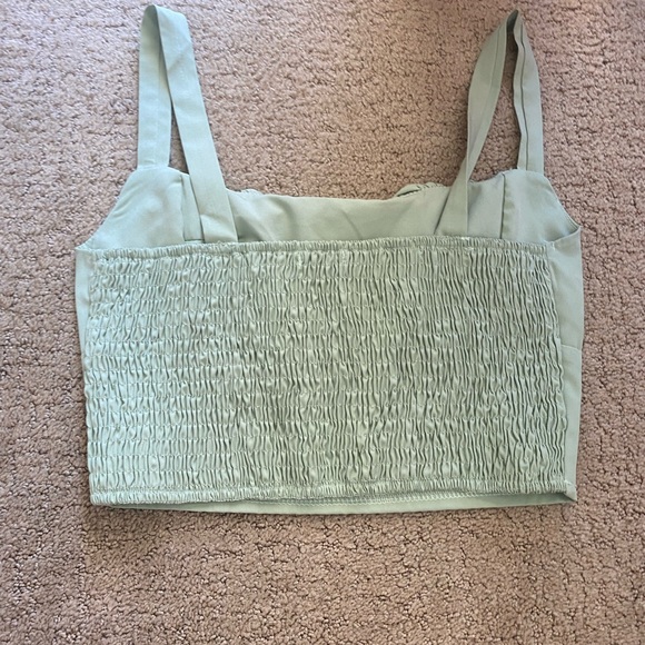 Top - Picture 2 of 2